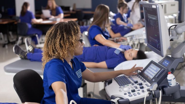 7 Reasons to Train for a Career in Sonography